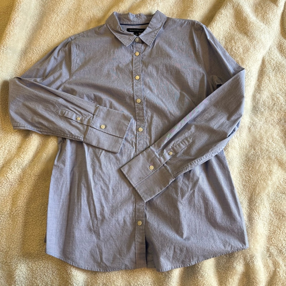 Banana Republic Women’s Light Blue Button Down Shirt 16 - Picture 6 of 7